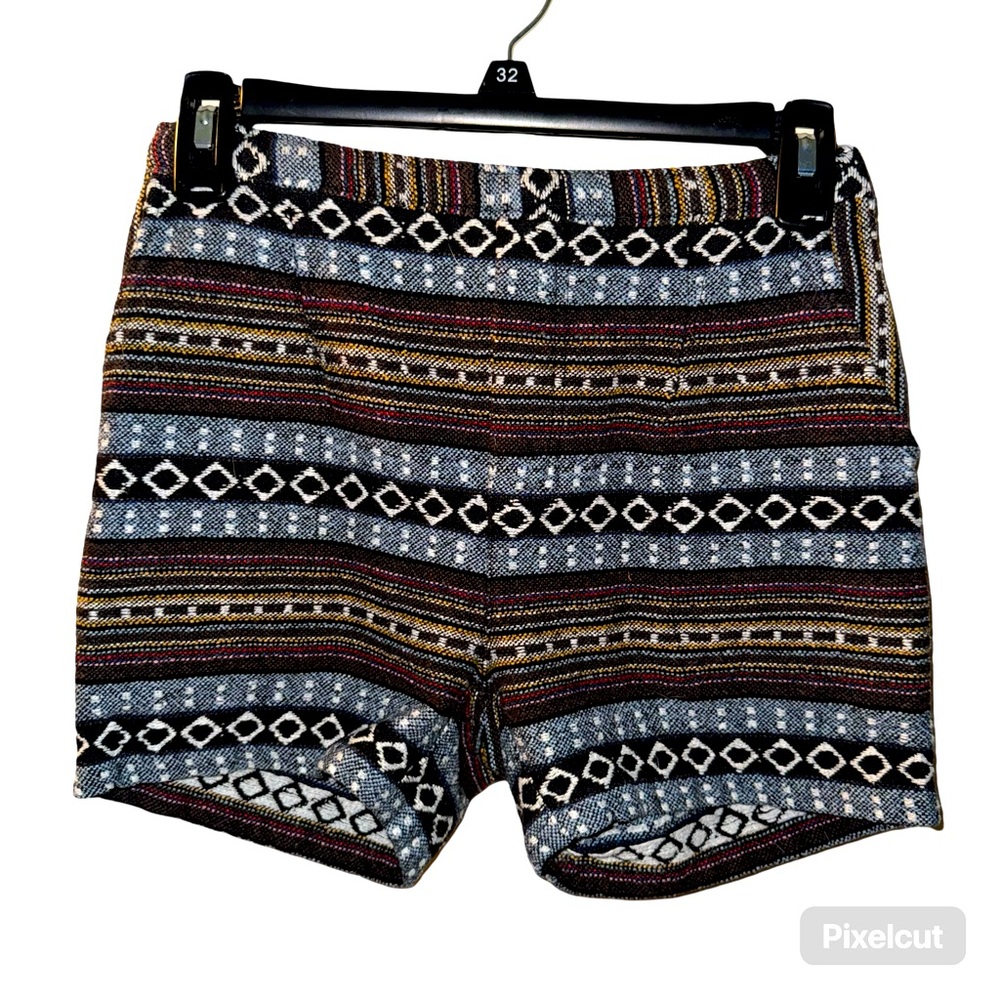 Men’s multicolored shorts